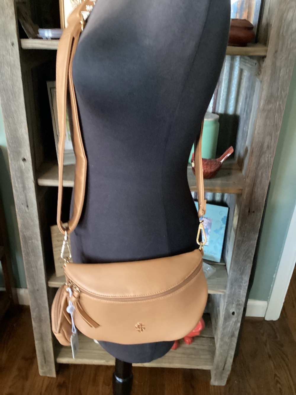 NWT Simply Southern crossbody taupe